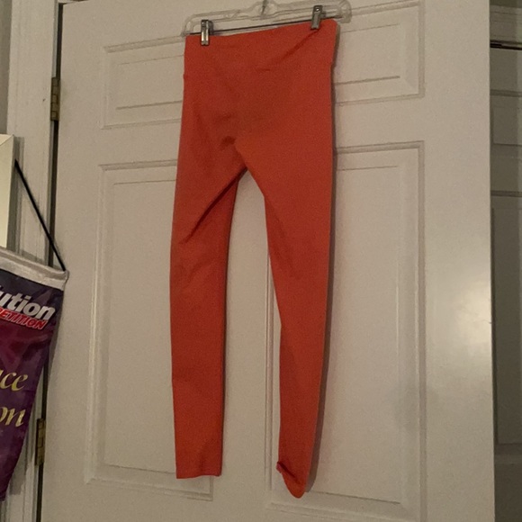 Alo US size XS. Gently used. - Picture 2 of 3